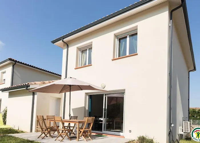 Hébergement de vacances Les De Castel - Les Muriers *