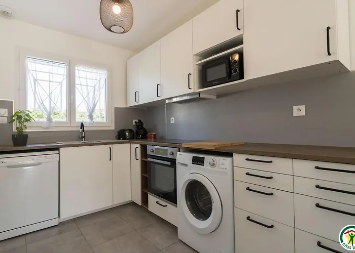 Les De Castel - Les Muriers *